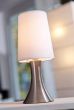 Lampa "Touch Me" z panelem dotykowym i 3-stopniową regulacją jasności światła, biały klosz, zasilanie 230V.