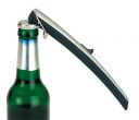 Zapalniczka do grilla "Bow" z aluminiowym wierzchem, gumowym spodem, otwieraczem do butelek i praktycznym oczkiem do wieszania, napełniona gazem, możliwość uzupełniania.