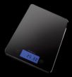Cyfrowa waga kuchenna i-CONTROL : podświetlany wyświetlacz LCD, waga wyświetlona w kg, g, uncjach i funtach, z dokładnością do 1 g, waży max. 3 kg, z ładowni i możlwiością zawieszenia i funkcją tary, powierzchnia ze szkła odporne na ciepło do 300°C, bater