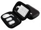 Zestaw USB UNIVERSAL : zawiera. optyczna mini mysz z 2 przyciskami, scrollem i szpulą kabla, czytnik kart pamięci (mini SD, SD, XD, MS), 4-portowy HUB, klawiatura numeryczna USB, pakowany w etui na suwak z płytką na nadruk i grawer Twojej reklamy.