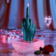 Świeca środkowy palec świece reklama marketing promocja candles